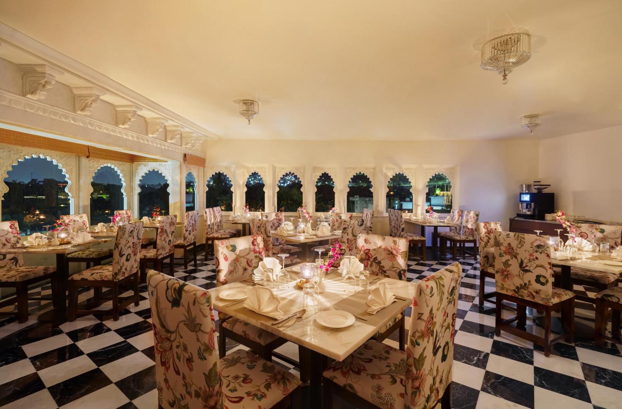 Hotel Chunda Haveli Udaipur Exterior foto